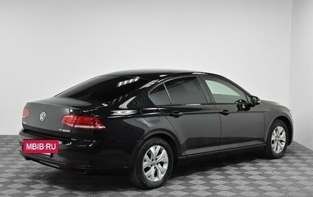 Volkswagen Passat B8 рестайлинг, 2016 год, 1 399 000 рублей, 2 фотография