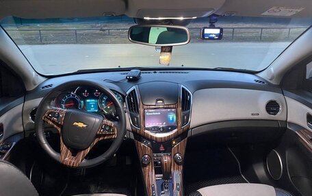 Chevrolet Cruze II, 2014 год, 980 000 рублей, 9 фотография