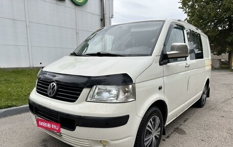 Volkswagen Transporter T5 рестайлинг, 2006 год, 950 000 рублей, 1 фотография