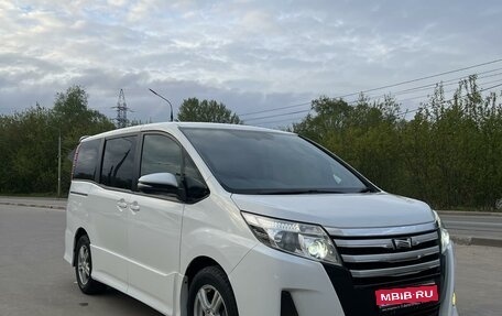 Toyota Noah III, 2014 год, 2 100 000 рублей, 1 фотография