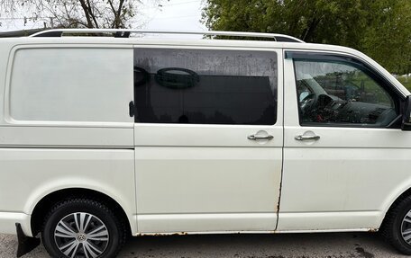 Volkswagen Transporter T5 рестайлинг, 2006 год, 950 000 рублей, 3 фотография