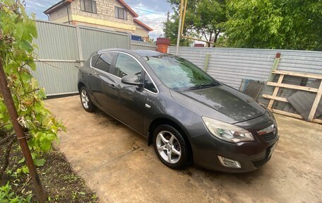 Opel Astra J, 2011 год, 900 000 рублей, 7 фотография