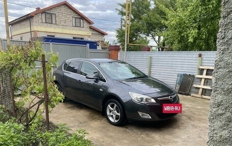 Opel Astra J, 2011 год, 900 000 рублей, 6 фотография