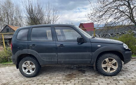 Chevrolet Niva I рестайлинг, 2011 год, 610 000 рублей, 7 фотография