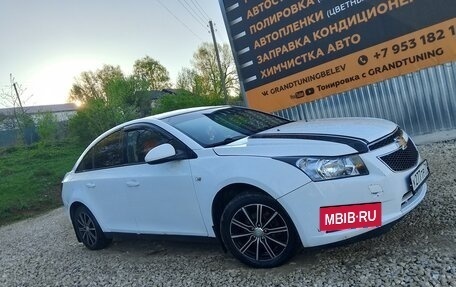 Chevrolet Cruze II, 2011 год, 680 000 рублей, 3 фотография