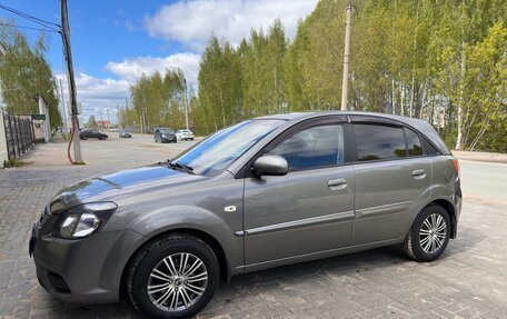 KIA Rio II, 2010 год, 625 000 рублей, 1 фотография