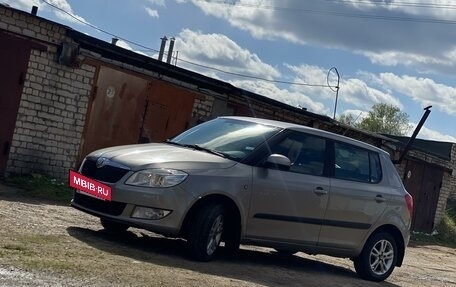 Skoda Fabia II, 2010 год, 800 000 рублей, 2 фотография