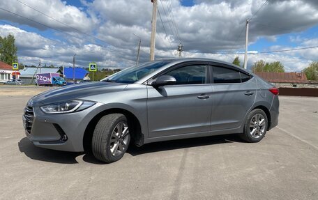 Hyundai Elantra VI рестайлинг, 2017 год, 1 820 000 рублей, 15 фотография