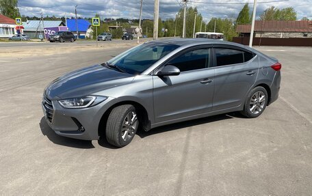 Hyundai Elantra VI рестайлинг, 2017 год, 1 820 000 рублей, 14 фотография