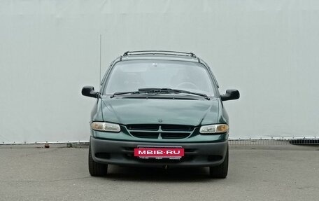 Chrysler Voyager III, 1997 год, 397 000 рублей, 2 фотография