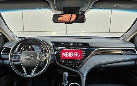 Toyota Camry, 2020 год, 3 450 000 рублей, 15 фотография