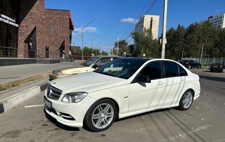 Mercedes-Benz C-Класс, 2010 год, 1 499 000 рублей, 6 фотография