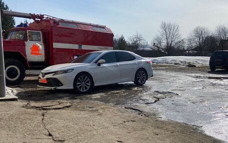 Toyota Camry, 2018 год, 2 250 000 рублей, 1 фотография