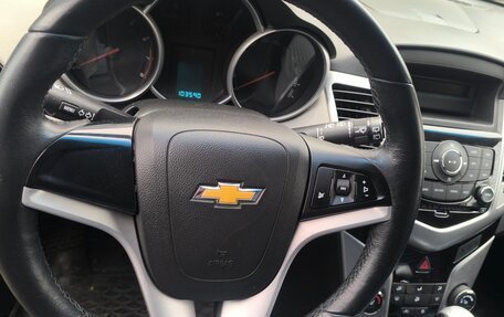 Chevrolet Cruze II, 2012 год, 900 000 рублей, 12 фотография