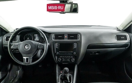 Volkswagen Jetta VI, 2012 год, 1 019 789 рублей, 13 фотография