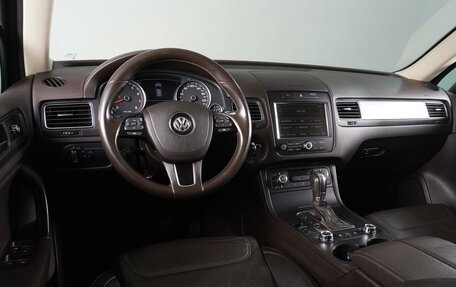 Volkswagen Touareg III, 2012 год, 2 399 000 рублей, 6 фотография