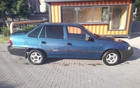 Daewoo Nexia I рестайлинг, 1999 год, 170 000 рублей, 2 фотография