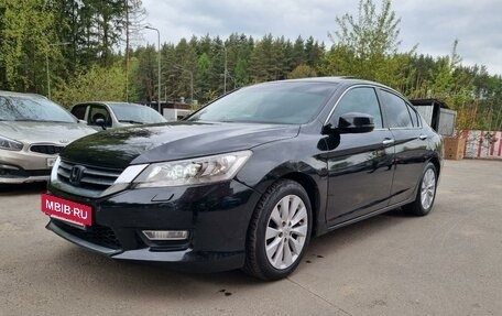 Honda Accord IX рестайлинг, 2013 год, 4 фотография