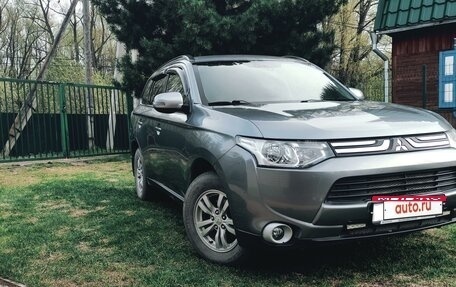 Mitsubishi Outlander III рестайлинг 3, 2012 год, 1 650 000 рублей, 5 фотография