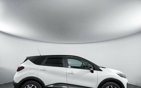 Renault Kaptur I рестайлинг, 2017 год, 1 760 000 рублей, 4 фотография