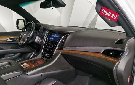 Cadillac Escalade IV, 2016 год, 4 247 000 рублей, 9 фотография