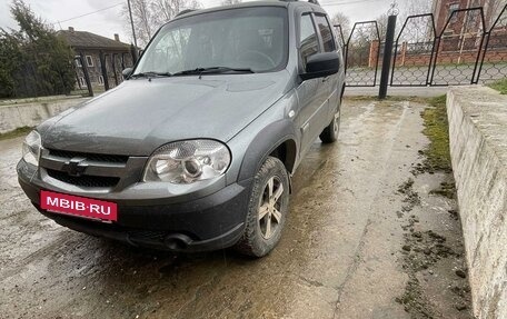 Chevrolet Niva I рестайлинг, 2016 год, 765 000 рублей, 3 фотография