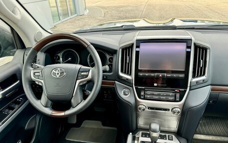 Toyota Land Cruiser 200, 2016 год, 7 680 000 рублей, 17 фотография