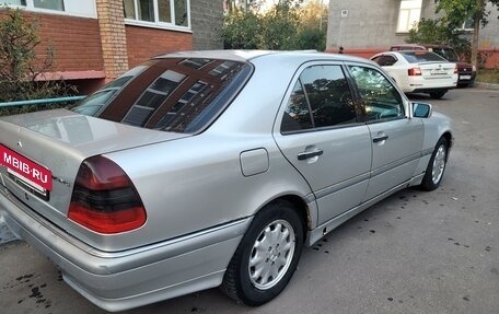 Mercedes-Benz C-Класс, 2000 год, 290 000 рублей, 3 фотография