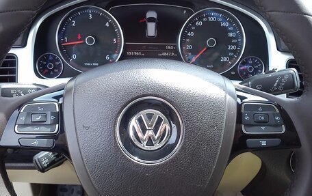 Volkswagen Touareg III, 2011 год, 2 399 000 рублей, 39 фотография