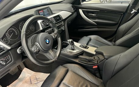 BMW 3 серия, 2018 год, 3 300 000 рублей, 19 фотография