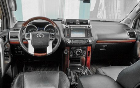 Toyota Land Cruiser Prado 150 рестайлинг 2, 2016 год, 5 599 000 рублей, 6 фотография