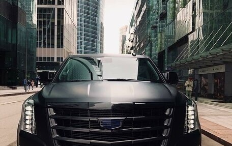 Cadillac Escalade IV, 2019 год, 11 000 000 рублей, 2 фотография