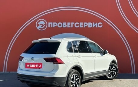 Volkswagen Tiguan II, 2019 год, 2 649 000 рублей, 5 фотография