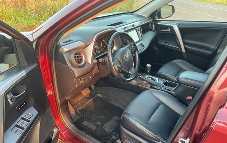 Toyota RAV4, 2017 год, 2 700 000 рублей, 12 фотография