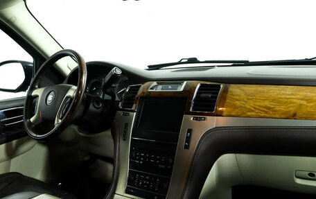 Cadillac Escalade III, 2012 год, 2 478 000 рублей, 9 фотография