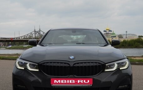 BMW 3 серия, 2019 год, 3 800 000 рублей, 2 фотография