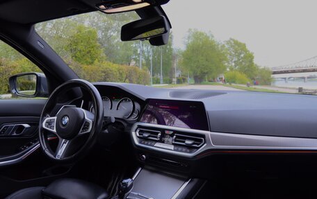 BMW 3 серия, 2019 год, 3 800 000 рублей, 13 фотография