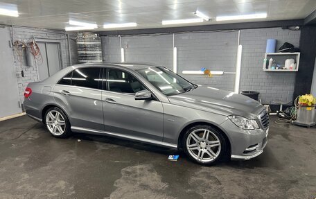 Mercedes-Benz E-Класс, 2012 год, 1 950 000 рублей, 4 фотография