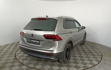 Volkswagen Tiguan II, 2017 год, 3 214 000 рублей, 5 фотография