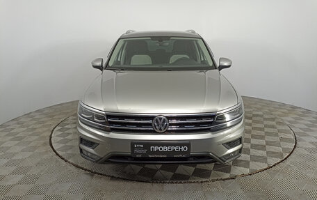 Volkswagen Tiguan II, 2017 год, 3 214 000 рублей, 2 фотография