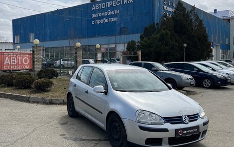 Volkswagen Golf V, 2004 год, 435 000 рублей, 2 фотография