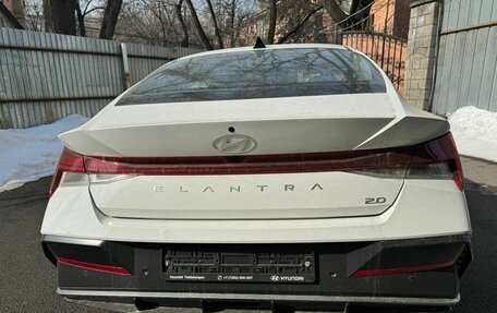 Hyundai Elantra, 2024 год, 3 300 000 рублей, 4 фотография