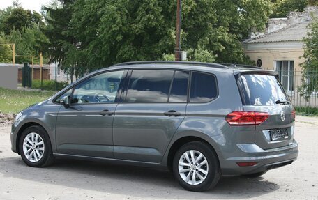 Volkswagen Touran III, 2019 год, 2 420 000 рублей, 7 фотография