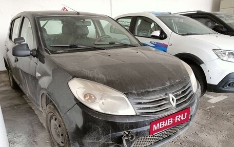 Renault Sandero I, 2013 год, 300 000 рублей, 2 фотография