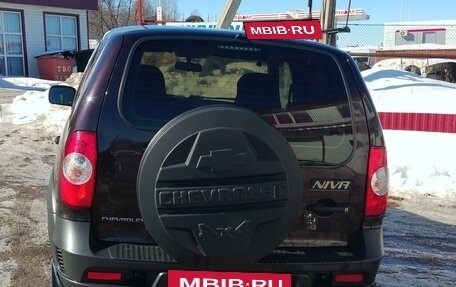 Chevrolet Niva I рестайлинг, 2017 год, 850 000 рублей, 6 фотография