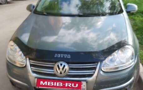 Volkswagen Jetta VI, 2009 год, 600 000 рублей, 2 фотография