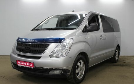 Hyundai Grand Starex Grand Starex I рестайлинг 2, 2010 год, 1 550 000 рублей, 1 фотография