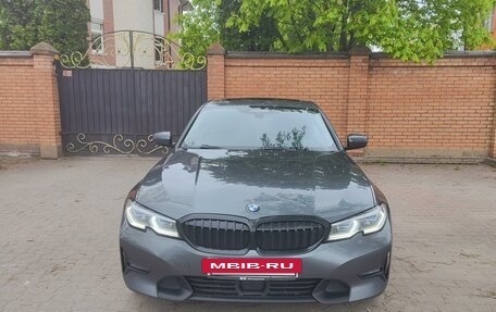BMW 3 серия, 2019 год, 3 200 000 рублей, 4 фотография