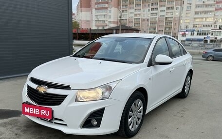 Chevrolet Cruze II, 2013 год, 865 000 рублей, 1 фотография