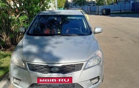 KIA cee'd I рестайлинг, 2011 год, 489 000 рублей, 2 фотография